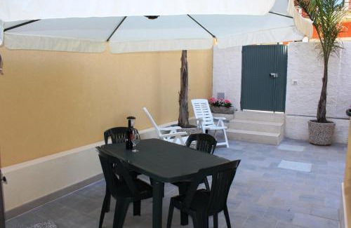 Avola House | RE SOLE La Dependance - Casa vacanza V E N E R E