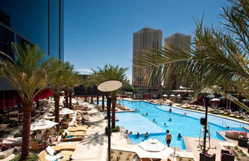 Las Vegas Apartment | Ready for Formula 1 Vegas! 3 Bedroom Penthouse @ Elara