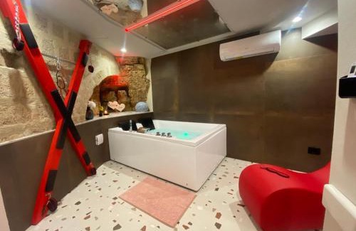 Gravina in Puglia Bed & Breakfast | REBEL SUITE cross
