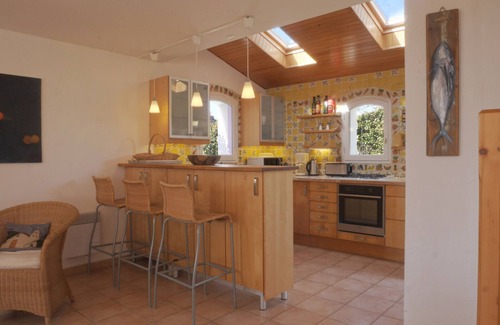 Locmaria House | Recent house 200m from wild coast, garden, pets allowed
