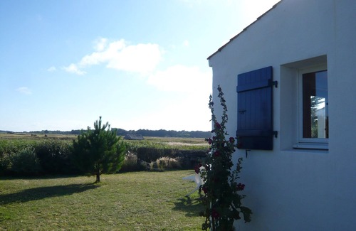 Noirmoutier-en-l'Ile House | Recent vendeenne house with fully enclosed garden