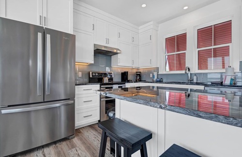 Edisto Island House | RECENTLY BUILT 4 Bedroom, 4 1/2 bath home with Luggage Lift, Oceanfront