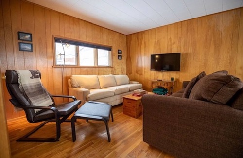 Philipsburg House | Recently remodeled home with cozy updated rooms with plenty of space for larger groups.