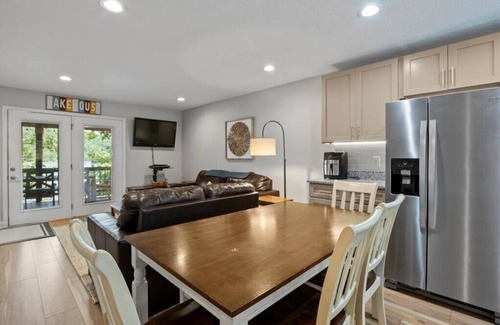 Sharps Chapel Condo | Recently Renovated w/New Covered Dock August and September dates still available
