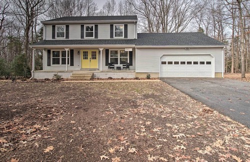 La Plata House | Recently Renovated Family Home w/ Deck & Yard