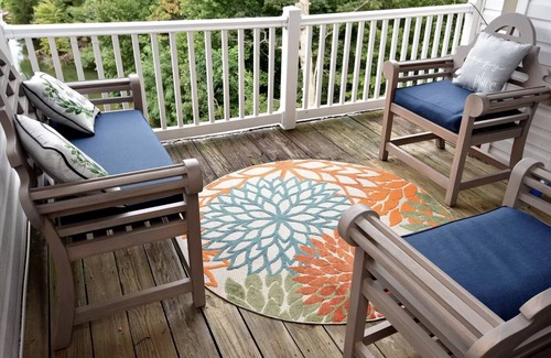 North Shore Condo | Recently updated 1 BR Condo with stunning lake views - No cleaning or linen fees