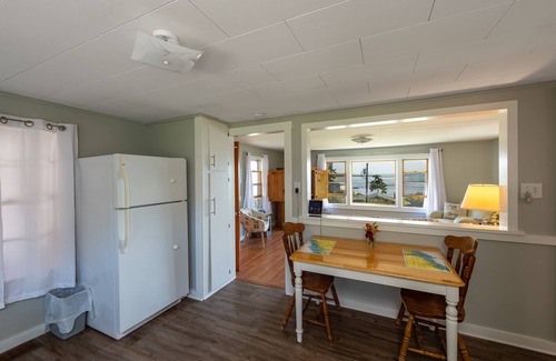 Mid-Coast and Islands House | Recently updated cottage featuring beautiful easterly views of Casco Bay