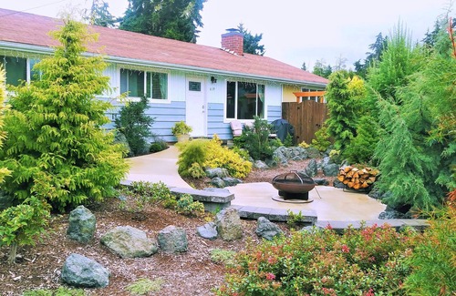 Port Angeles East House | Reconnect ~ Relax ~ Rejuvenate ~ Explore ~ Larch Avenue Getaway