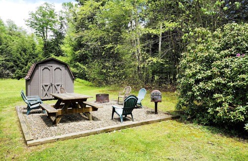 Tylersburg Cabin | Red Bud Cabin Rental