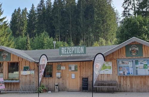 Ilmenau Apartment | Red bungalow 316 standard rate - Naturcamp Meyersgrund