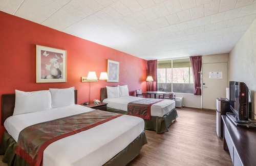 Harleigh Hotel | Red Carpet Inn Hazleton