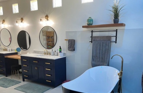 Red Mountain Ranch House | Red Mountain Desert Paradise with Private Panoramic Views