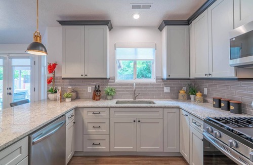 Ivins House | Red Mountain Oasis Entire home Pet Friendly 5 minutes- Snow Canyon Park-Tuacahn