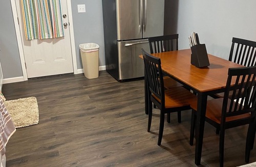 Stanton House | Red River Duplex - Unit 2 - 12 miles to Gorge!
