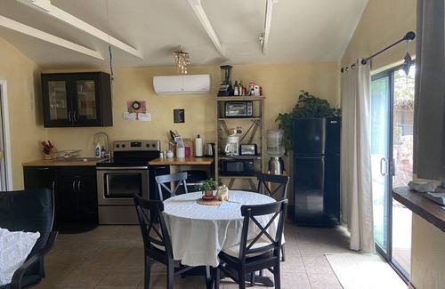 West Sedona Cottage | Red Rock Retreat: Hot tub, walk to creek for swimming,.