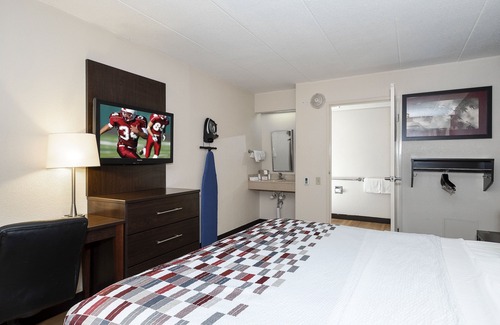 Mount Laurel Hotel | Red Roof Inn Mt Laurel