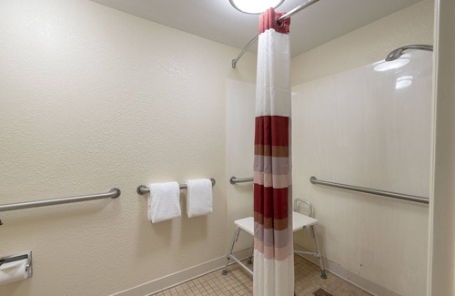 Mount Laurel Hotel | Red Roof Inn Mt Laurel