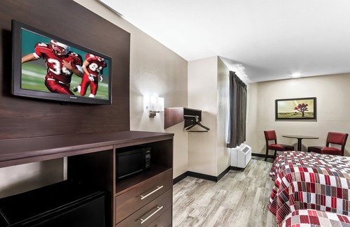 Deer Valley Hotel | Red Roof Inn Phoenix North - I-17 at Bell Rd