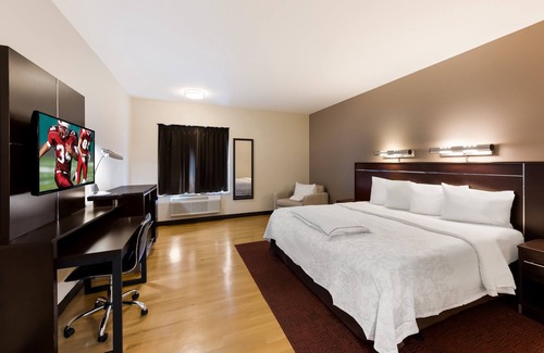 Downtown Columbus Hotel | Red Roof Inn PLUS+ Columbus Downtown-Convention Center