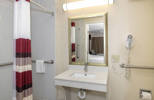 Tallahassee Hotel | Red Roof Inn Tallahassee - University