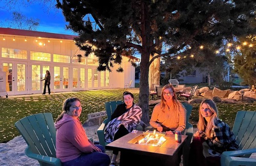 Nampa House | Red Roof Lodge large gathering space beds for 18 hot tub cold plunge