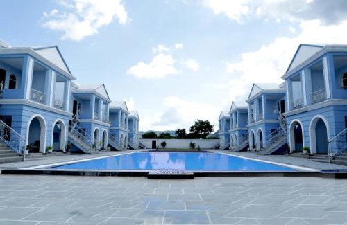 Chikalwas Resort | Red Tullip MD Valley Resort and Spa
