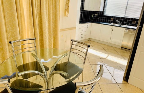 Redcliffe Apartment | "Redcliffe Villa" - Redcliffe Q 4020