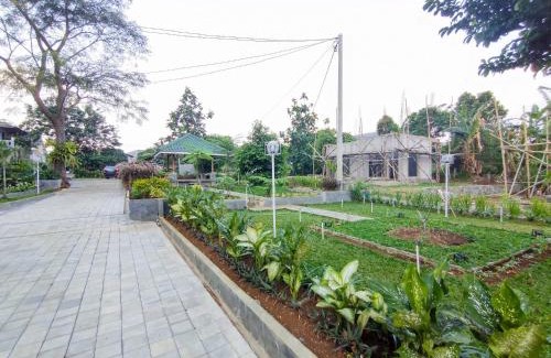Bogor Selatan Hotel | RedDoorz at Batutulis Bogor Villa Papatong by M
