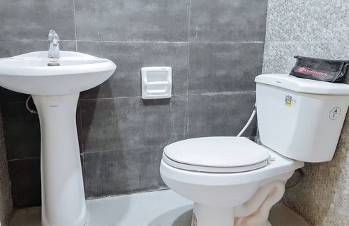 Tagbilaran House | RedDoorz @ Caimito Drive Dampas