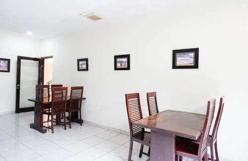 Semarang Utara Hotel | RedDoorz near Wisata Kota Lama Semarang