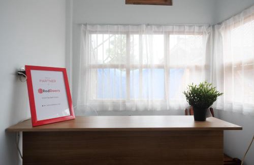 Blora Hotel | RedDoorz Plus near Alun Alun Kota Blora