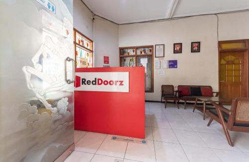 Malang House | RedDoorz @ Soekarno Hatta Indah