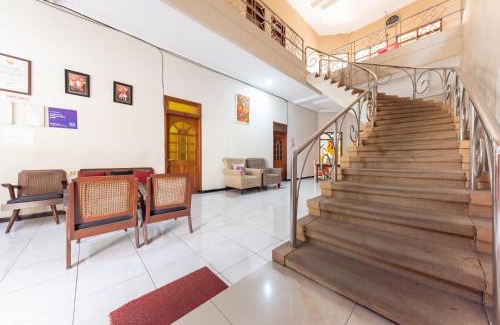 Malang House | RedDoorz @ Soekarno Hatta Indah