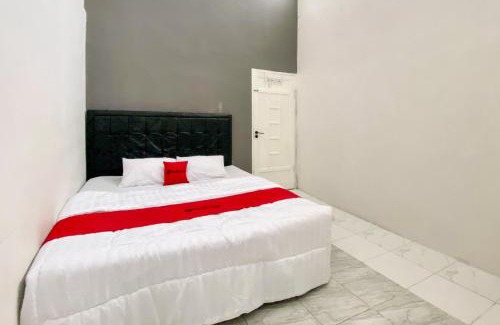 Binjai Hotel | RedDoorz Syariah near RSU Sylvani Binjai