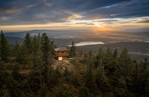 Post Falls Cabin | Redemption Rock Tower