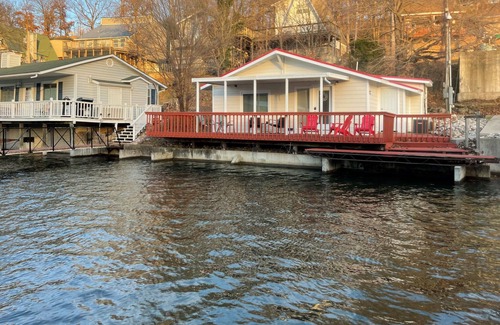 Osage Beach Cottage | REDHEAD COVE! 2 Bedroom Lakefront Home on 21mm!! (Lil Red Roof)
