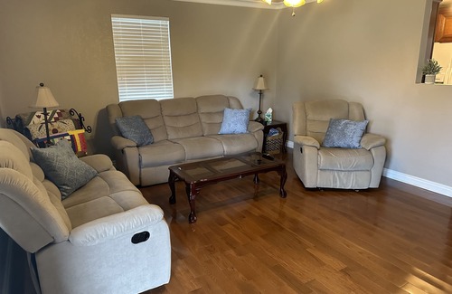 Oneida House | “Red’s House” located in Oneida city limits