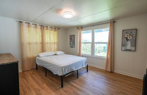 Mokuleia House | REDUCED RATES! Sept/Oct - Private Beachfront Oasis on the North Shore of Oahu
