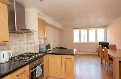 The City of London Apartment | *REDUCED* Two Bedroom Waterloo Apartment