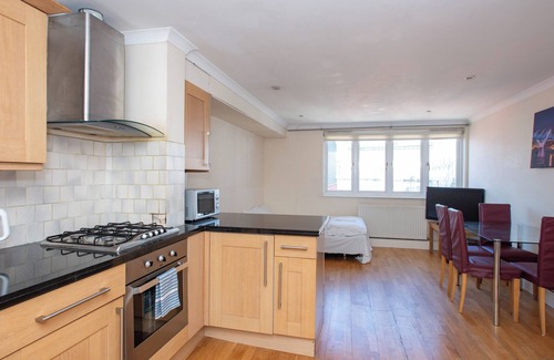 The City of London Apartment | *REDUCED* Two Bedroom Waterloo Apartment