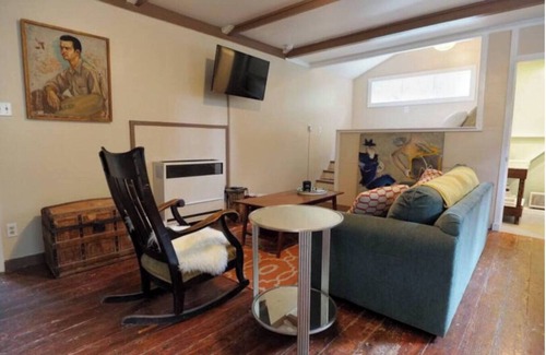 Arcata Apartment | Redwood Hideaway