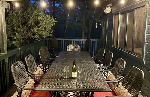 Heber Cabin | ReelParadise Cabin 3BR/2BA with AC, WiFi, cable - ready for your quick escape!