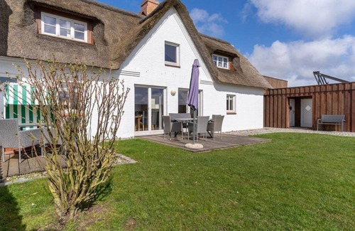St. Peter-Ording Cottage | Reetdachhaus Friesenhaus