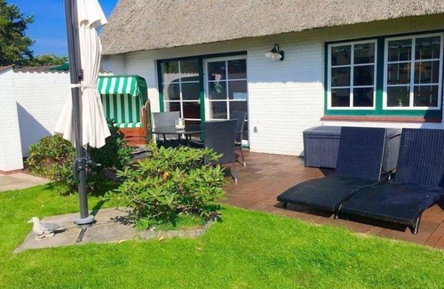 St. Peter-Ording Cottage | Reetdachhaus Lille Dröm