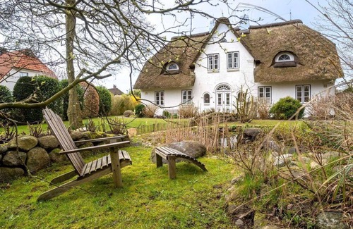 St. Peter-Ording Cottage | Reetdachhaus Nordlicht LUV