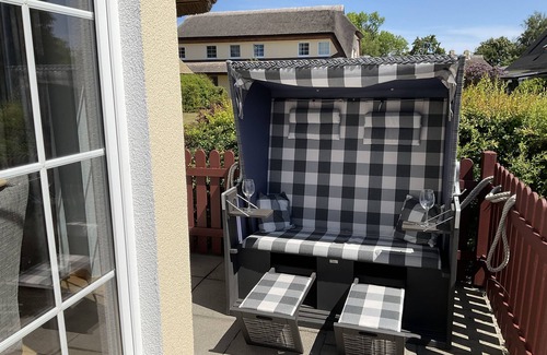 Middelhagen Apartment | Reethaus Boddenblick in Alt Reddevitz with parking lot, ground-level terrace, Wgh12