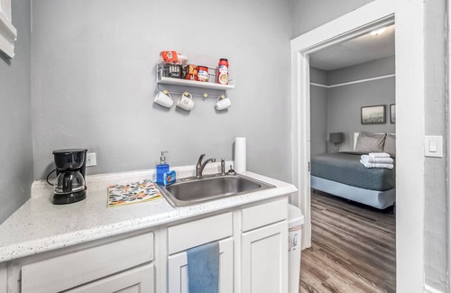 Springfield Apartment | Refined 1-Bedroom Space on 10th Street
