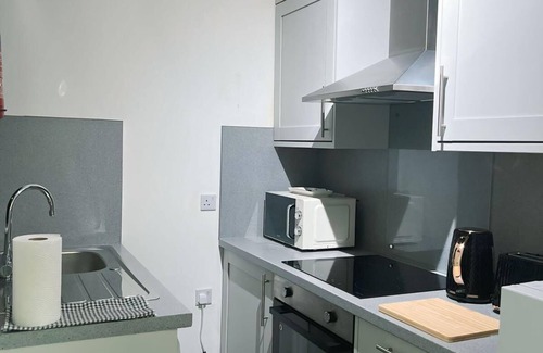 Falkirk Apartment | Refreshing Modern Apartment in Falkirk