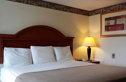 Campbelltown Resort | Refreshing Vacation Trip! FREE Breakfast, Near Hershey Park and Zoo America!
