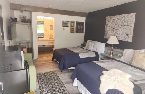 Papineau Regional County Municipality Hotel | Refuge boréal